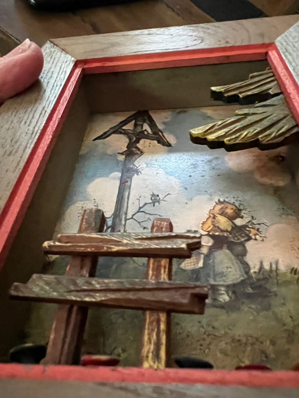 Vintage Anri Hummel Wood Shadowbox Emil Fink Verlog crucified Jesus w/ Children - Picture 10 of 10